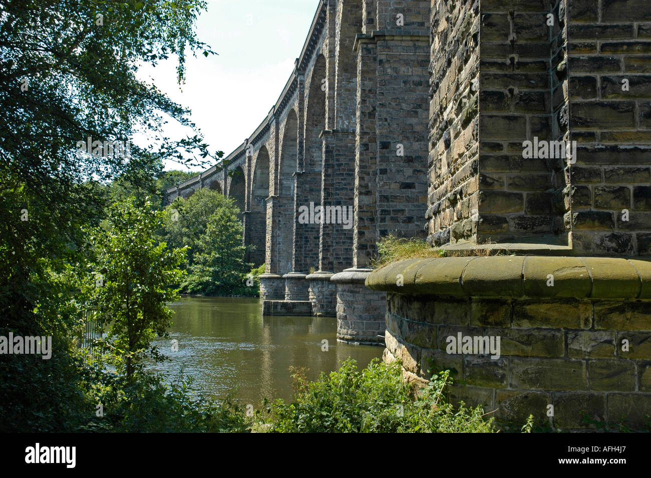 Ponte ferroviario, viadict oltre la Ruhr, costruito 1877-1878, Herdecke, Dortmund, bacino della Ruhr, NRW, - Renania settentrionale - Vestfalia, Germania Foto Stock