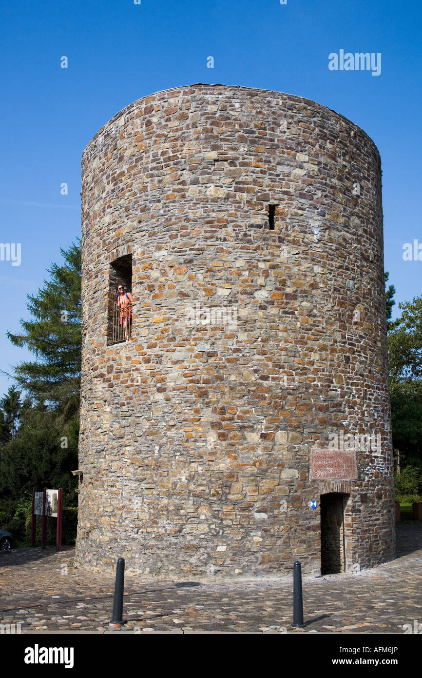La torre di Buchel xiv secolo fortificazione e simbolo della città di St Vith Belgio Foto Stock