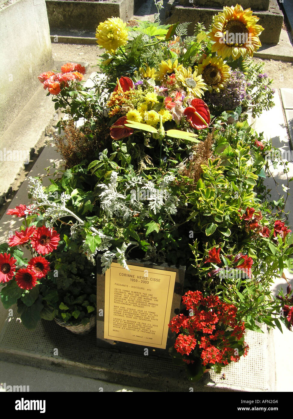 Tomba di Corinne Heiss Cisse 1959-2003 al cimitero di Pere Lachaise Parigi Francia Foto Stock
