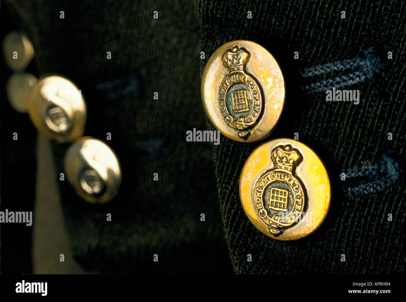 Duke of Beaufort Hunt, bottoni di caccia sul tradizionale cappotto verde Gloucestershire FOTO HOMER SYKES Foto Stock