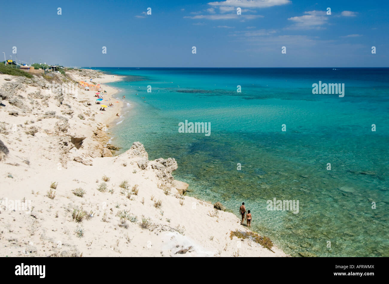 Spiagge rocciose della Puglia a sud-est di Taranto Italia Foto Stock