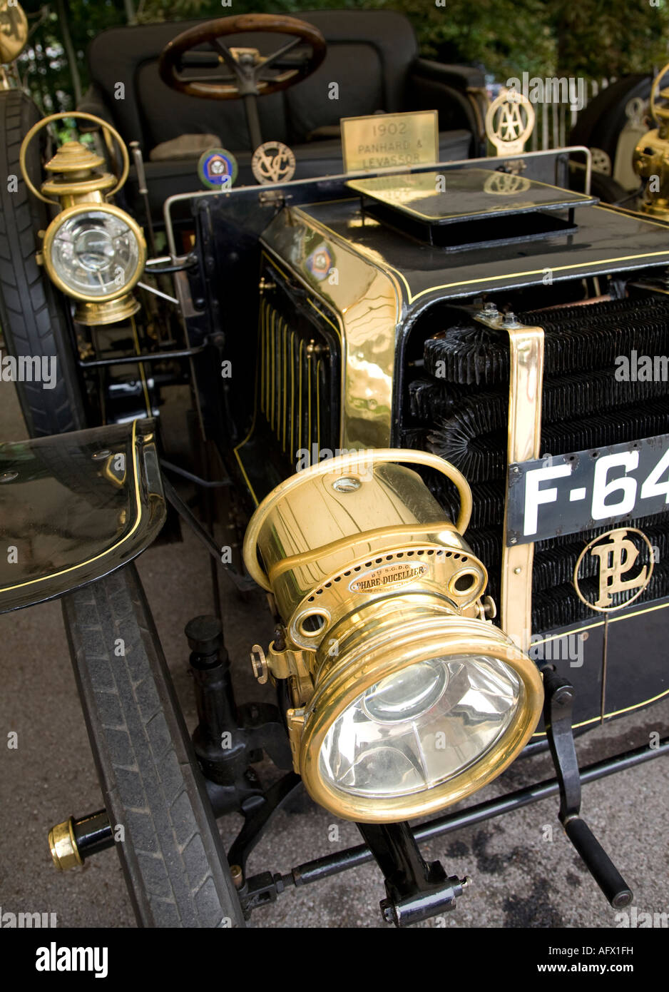 1902 Panhard et Levassor 16HP nel paddock di Goodwood Festival of Speed, Sussex, Regno Unito. Foto Stock