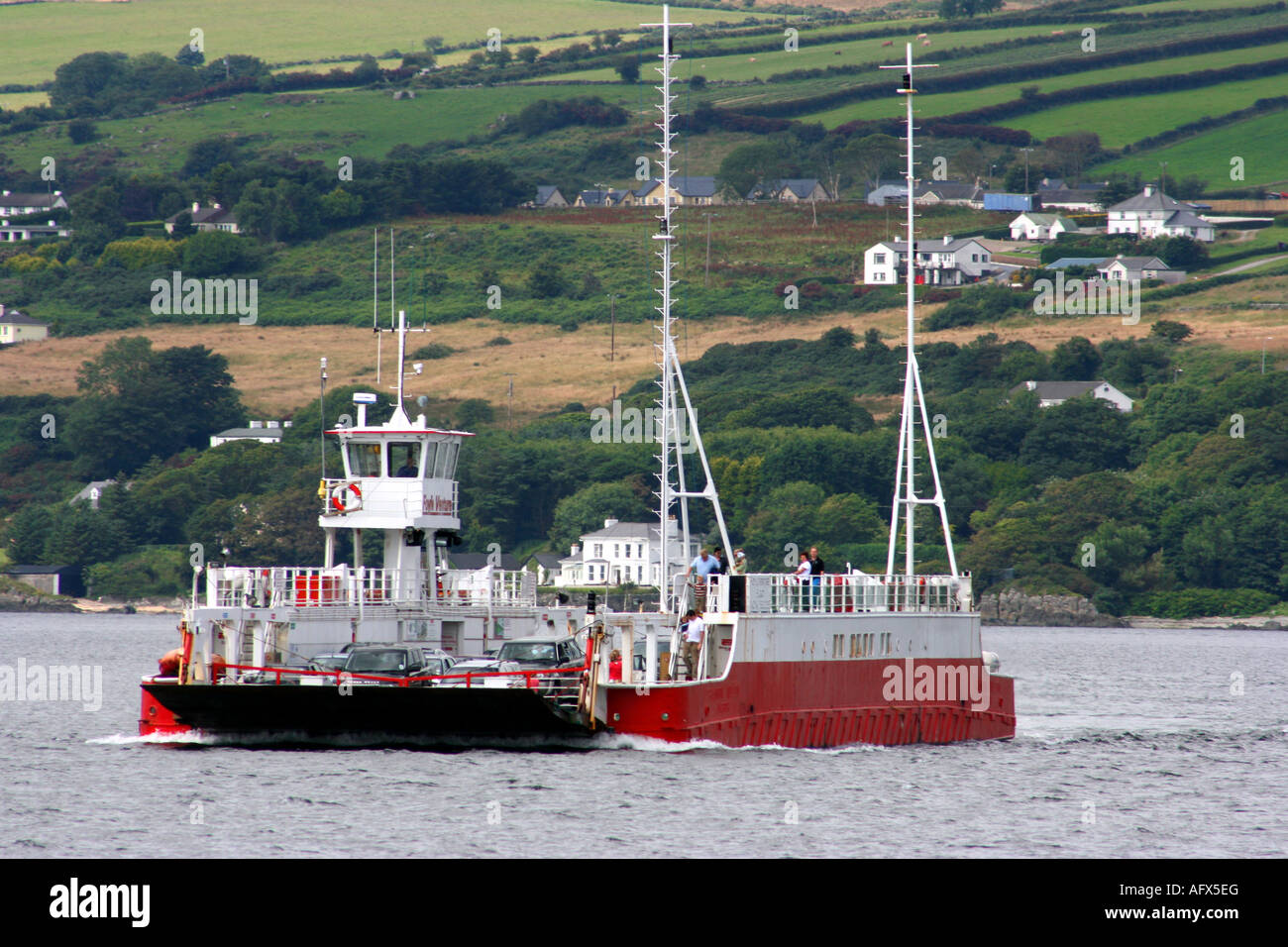 La Magilligan a Greencastle traghetto per auto in avvicinamento al molo al Magilligan, County Londonderry, Irlanda del Nord Foto Stock