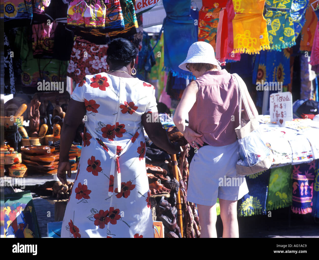 Le bancarelle del mercato in St Martin Foto Stock