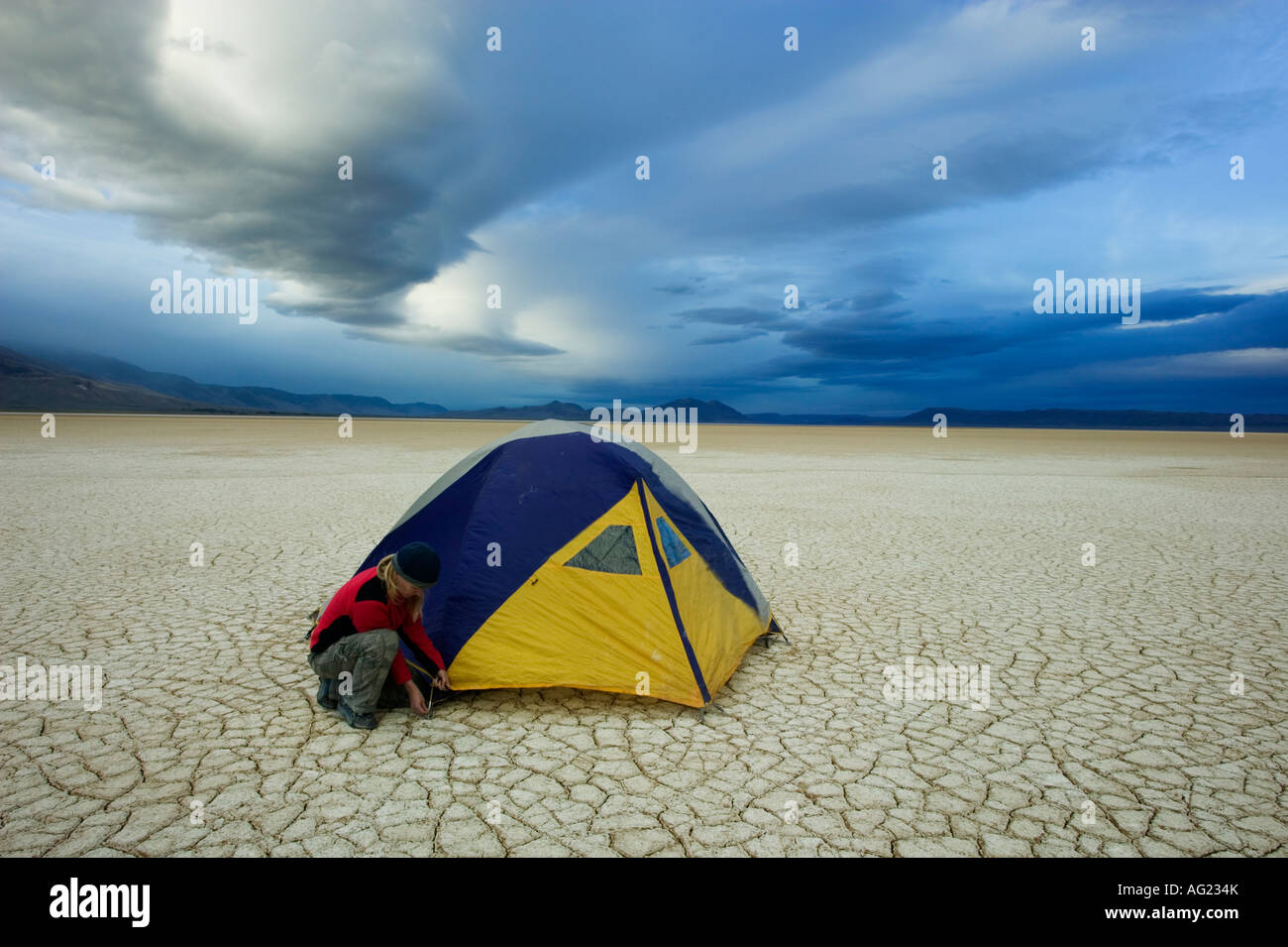 Campeggio nel deserto Alvord Foto Stock
