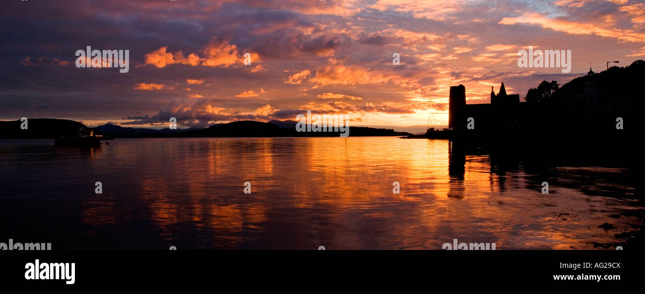 Panorama del tramonto al Porto di Oban, Scotland, Regno Unito Foto Stock