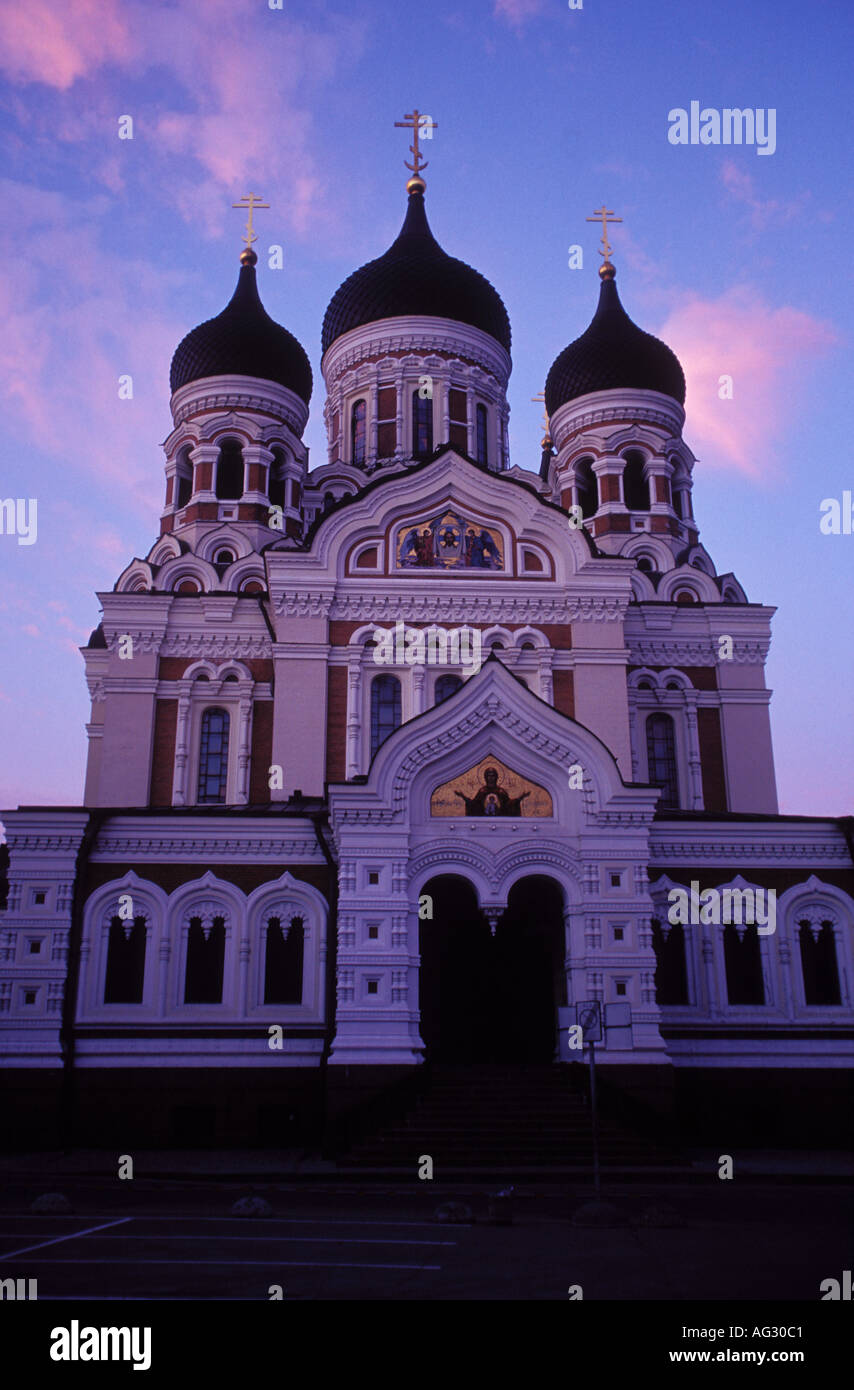 La chiesa russo-ortodossa Alexander Nevsky Cathedral Toompea nella città vecchia di Tallinn Estonia Foto Stock