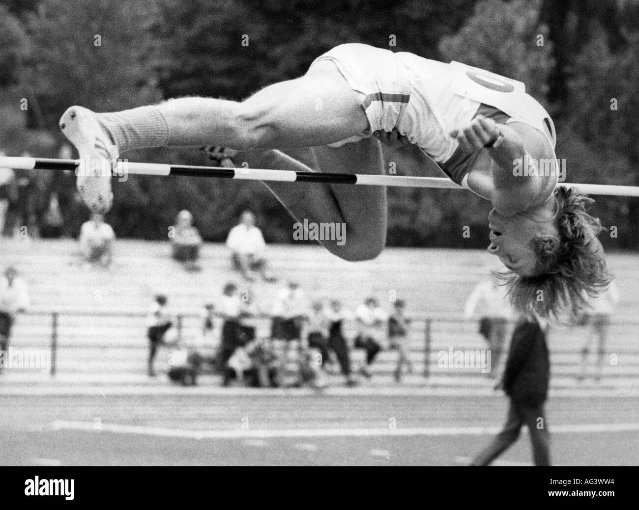 Zacharias, Thomas, atleta tedesco (salto in alto), in un concorso, a Niederolm, Germania, 1970, Foto Stock