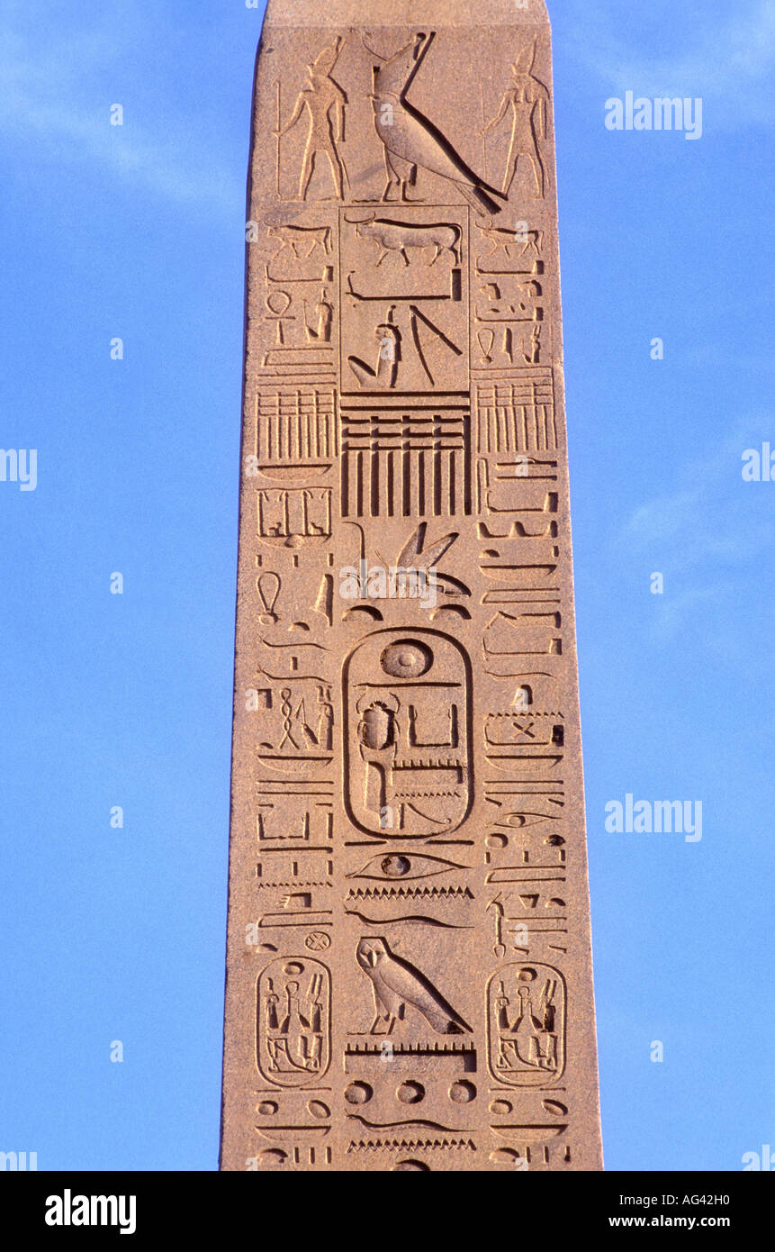 Dettaglio dell'obelisco principale all'interno del Tempio di Karnak Luxor Egitto Foto Stock