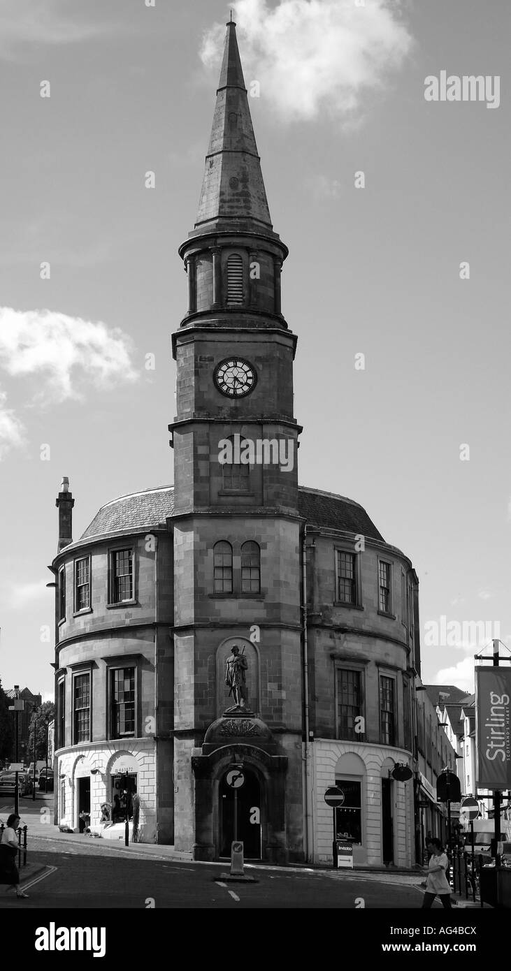 Vecchia chiesa nel piccolo villaggio di Sterling, Scozia. Foto Stock