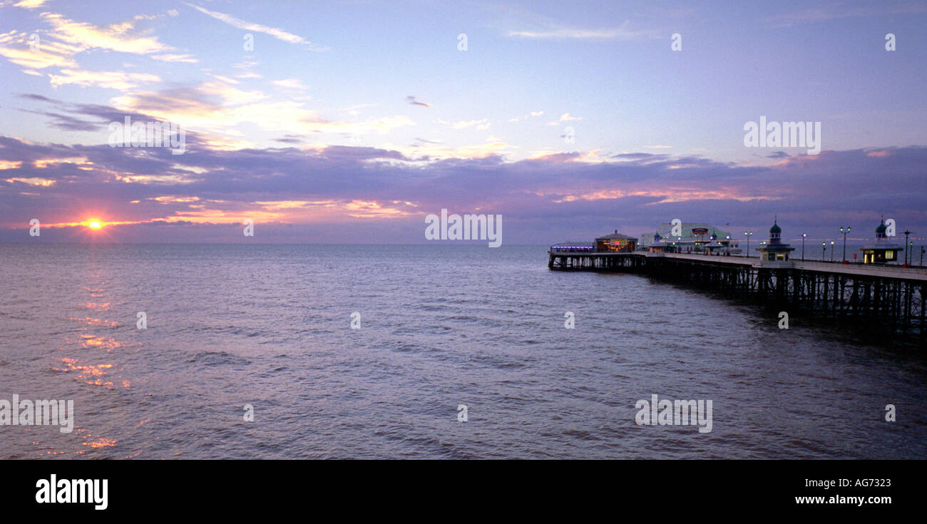 Vista panoramica di Blackpool North Pier in Lancashire Inghilterra Foto Stock