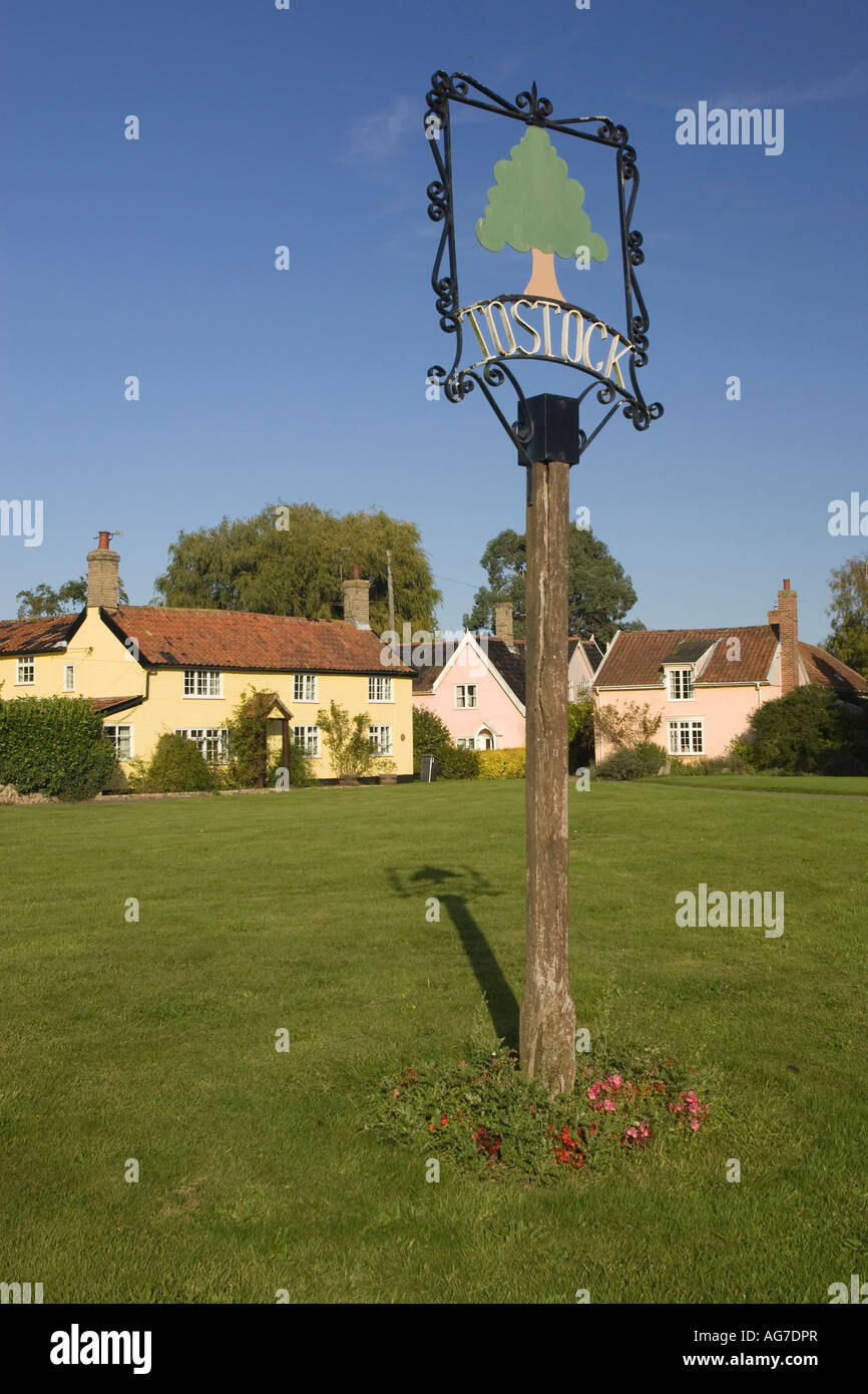 Tostock verde villaggio in Suffolk REGNO UNITO 2007 Foto Stock Tostock verde villaggio in Suffolk REGNO UNITO 2007 Foto Stock