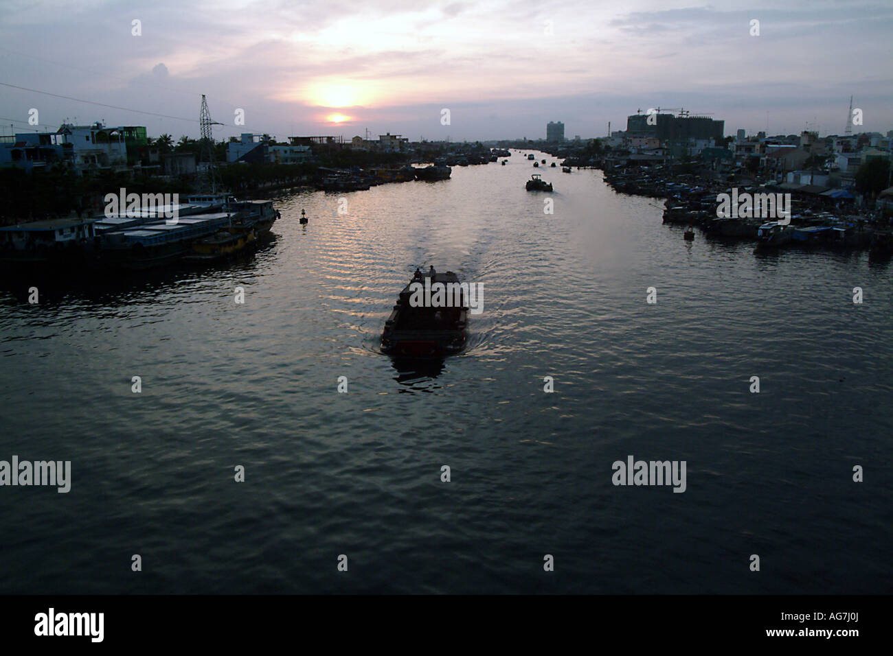 River Barge in Ho Chi Min City Foto Stock