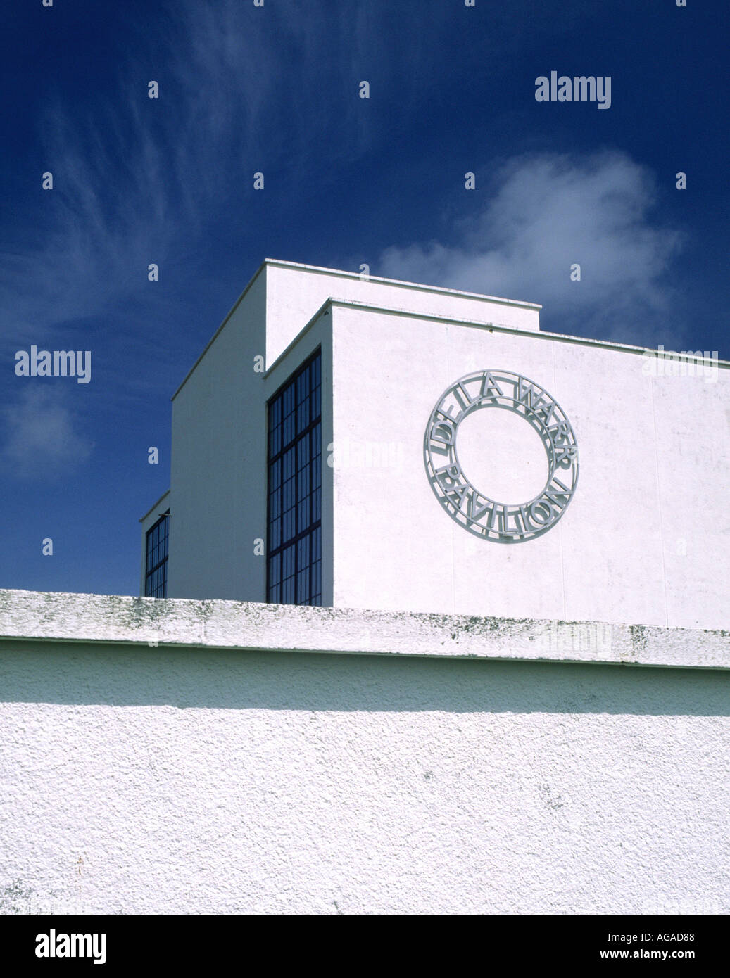 La parte esterna del De La Warr Pavilion a Bexhill on Sea East Sussex England Foto Stock