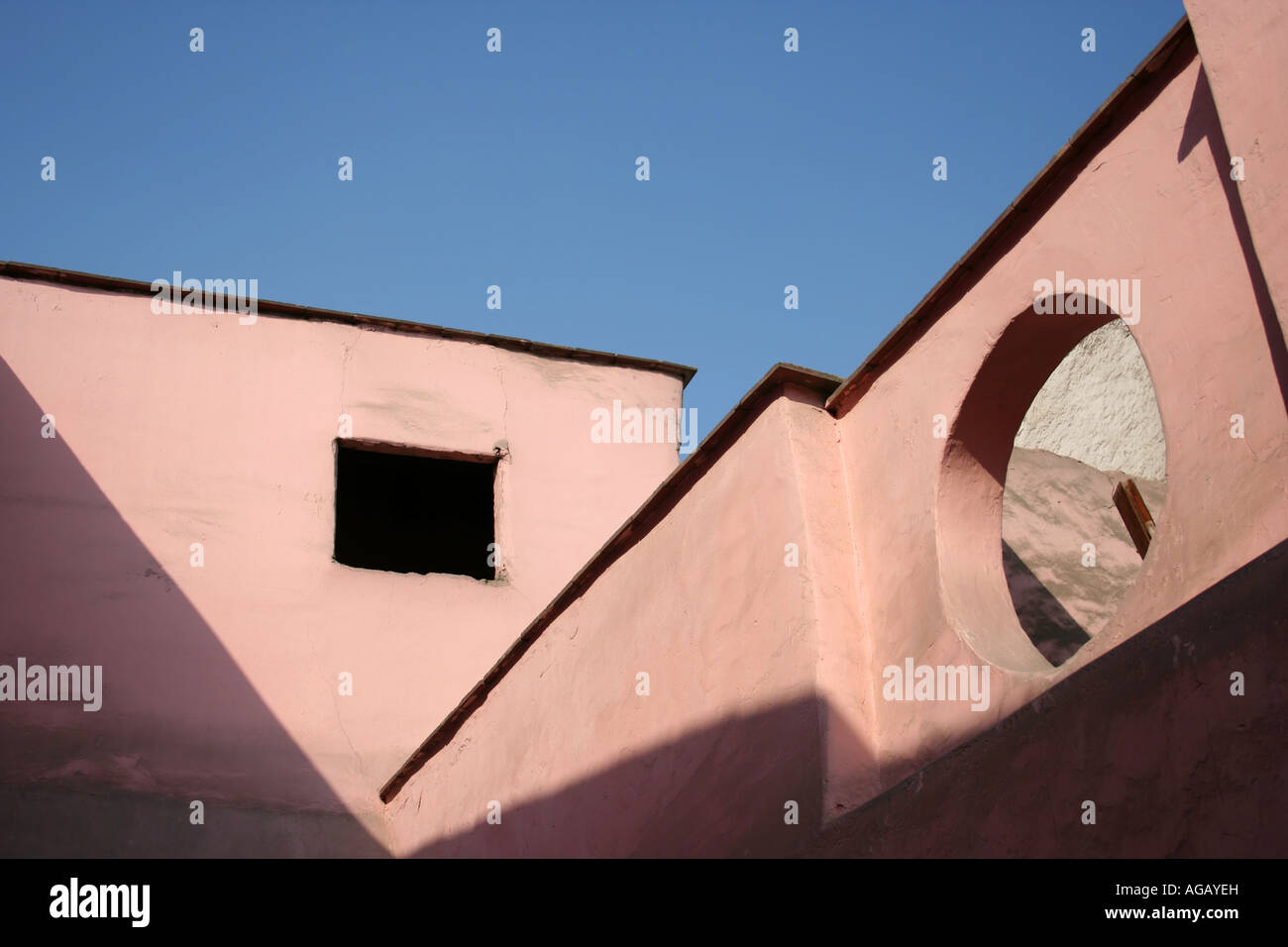 Dettagli architettonici di un vecchio 1650 s edificio coloniale nella città di Lima Peru Allthough molto vecchio è sopravvissuta a tempo Foto Stock