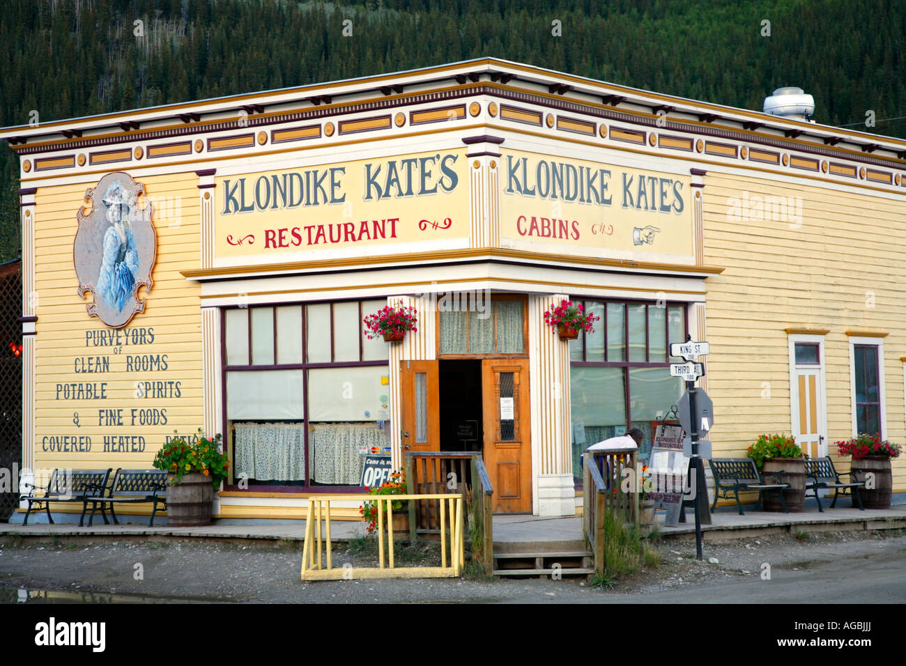 Klondike Kate s Restaurant nella storica città mineraria di Dawson City Yukon Territory Canada Foto Stock