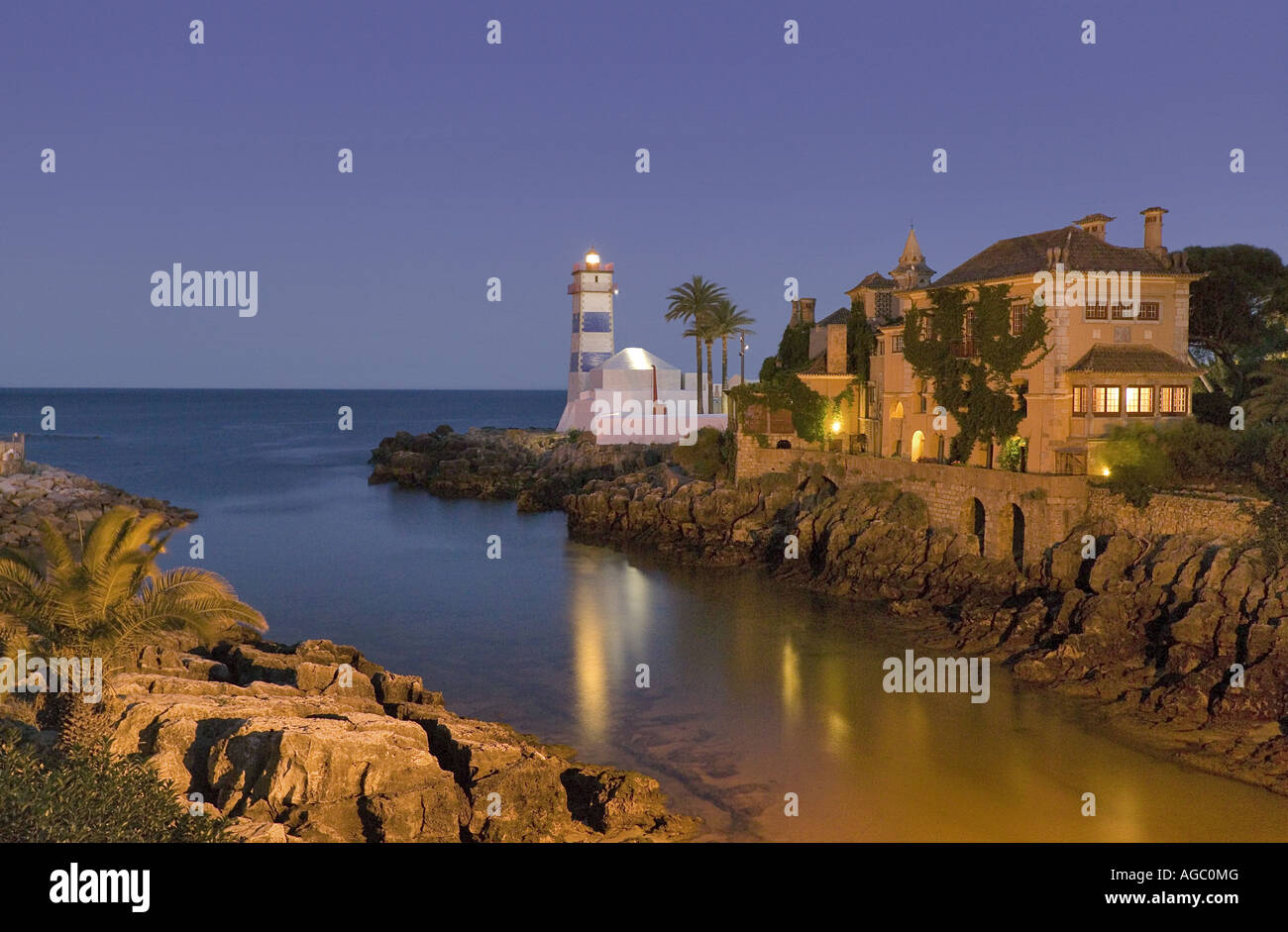 Costa di Lisbona, Cascais, il faro di Santa Marta Foto Stock