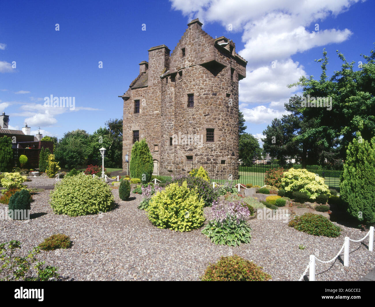 Dh castello Claypotts DUNDEE ANGUS xv secolo Scottish casa torre castello Scozia home garden broughty Foto Stock