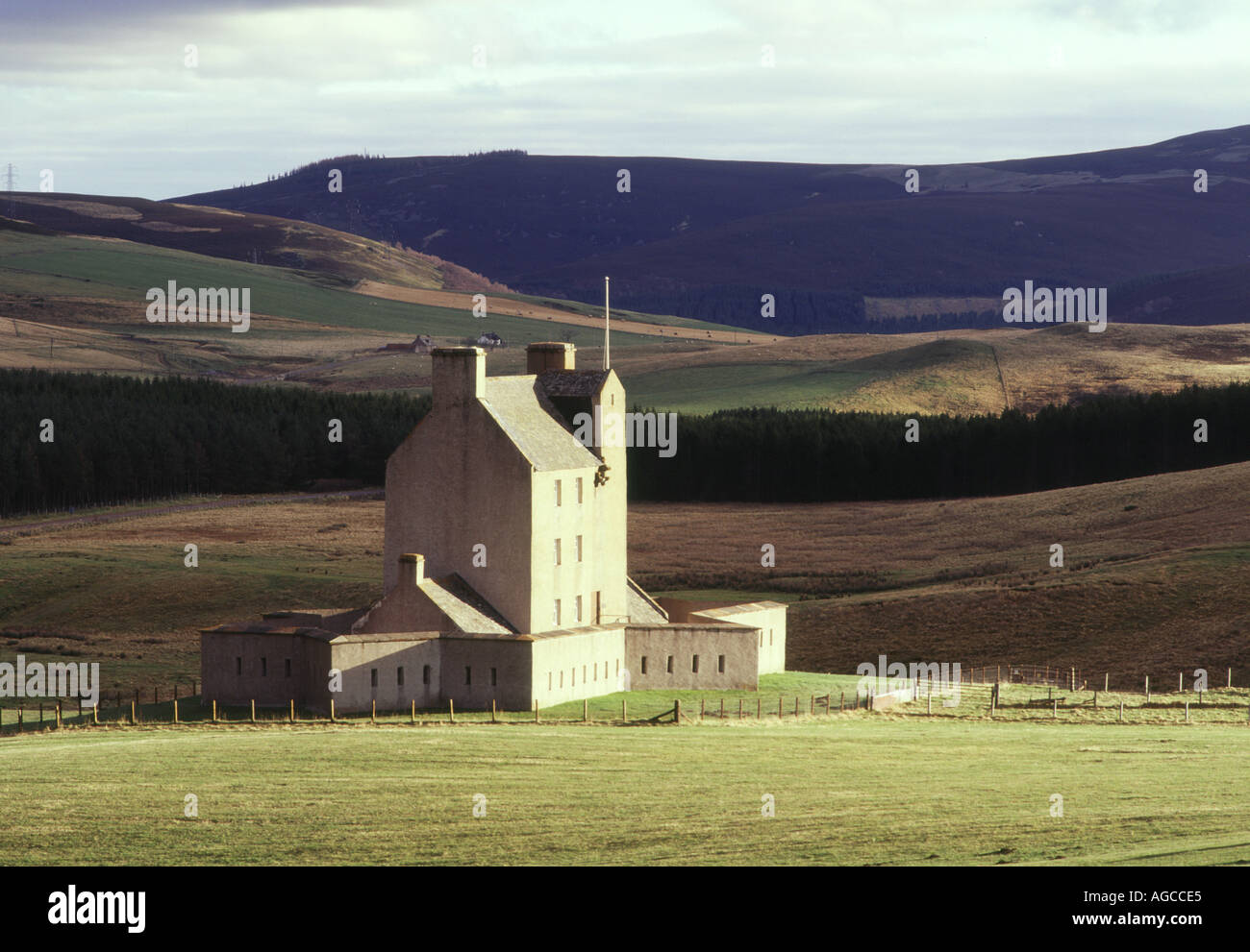 dh CORGARFF CASTELLO ABERDEENSHIRE Scottish Jacobite era militare guarnigione castello Scozia storico altopiani jacobites scenico Foto Stock