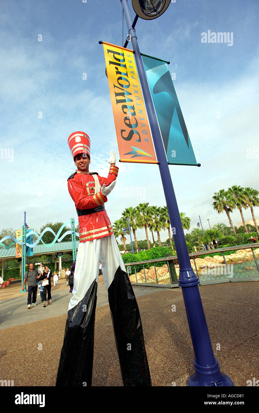 L'uomo su palafitte al SeaWorld di Orlando Florida USA Foto Stock