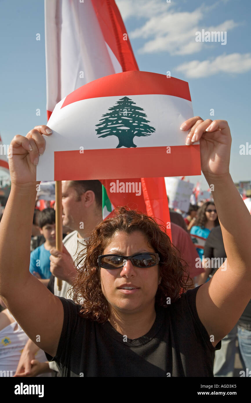 Michigan Dearborn migliaia di arabi americani marzo contro Israele s bombardamenti del Libano Foto Stock