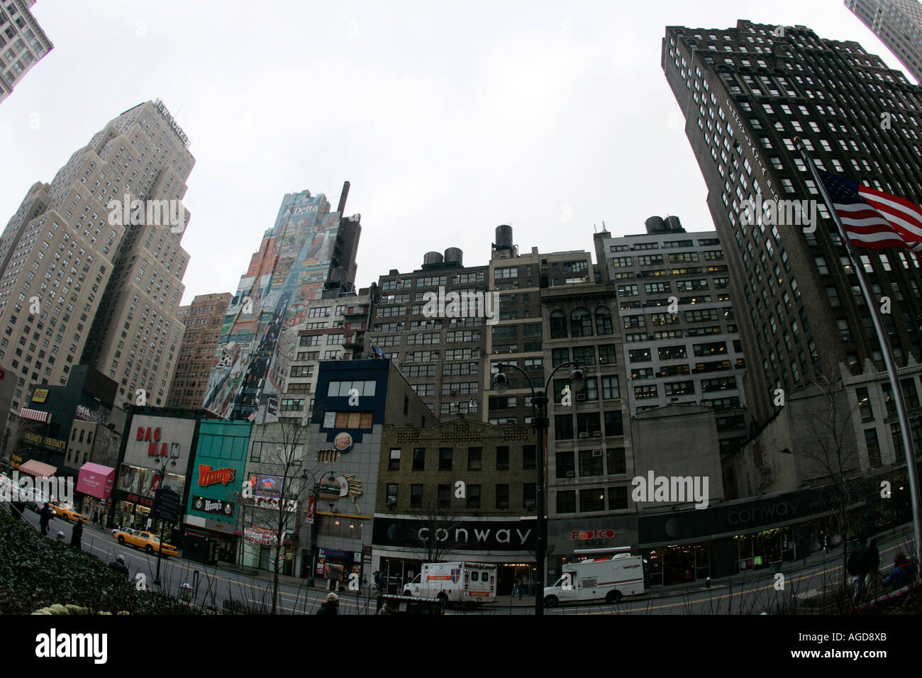 Vista fisheye del 34th street da 1 Penn Plaza New York City New York STATI UNITI D'AMERICA Foto Stock