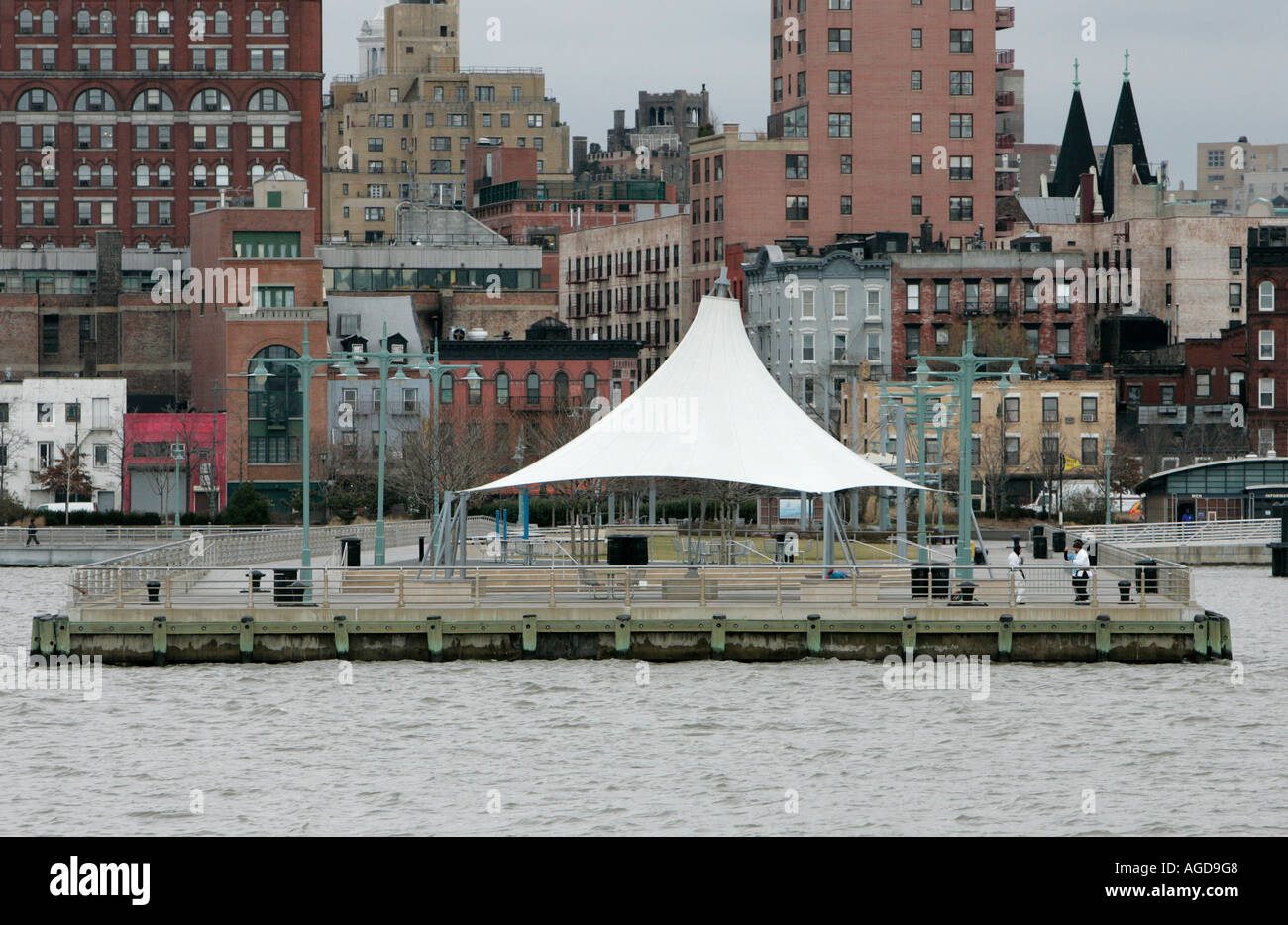 Pier 45 Hudson River Park New York City New York STATI UNITI D'AMERICA Foto Stock