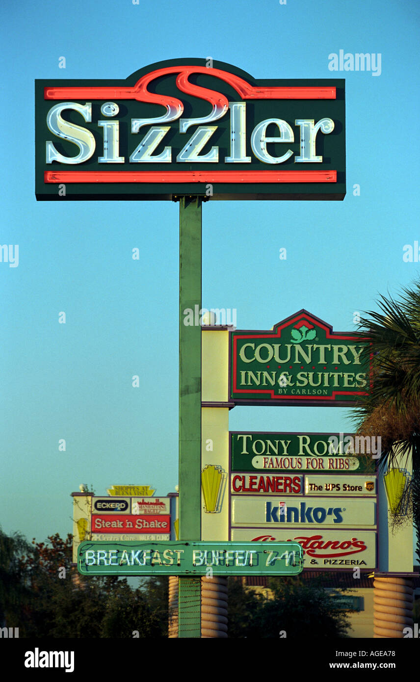 Il negozio e il ristorante segni in Florida USA Foto Stock