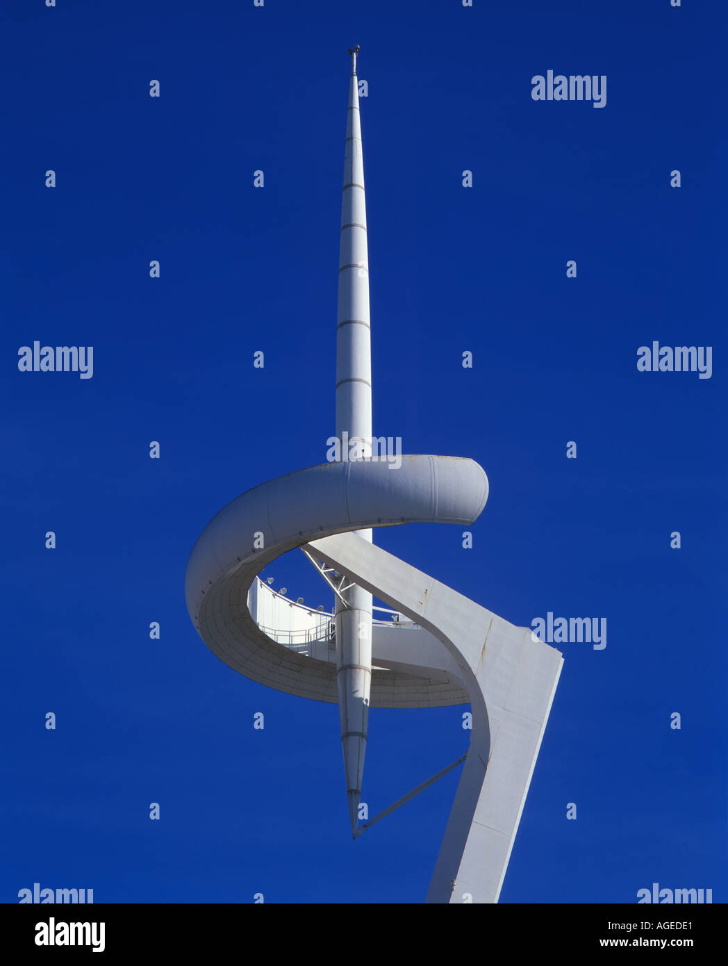 La torre delle comunicazioni presso Montjuic Barcellona Spagna Foto Stock