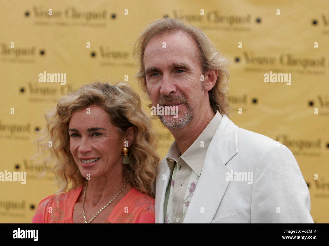 Mike Rutherford con sua moglie Angie Rutherford. Luglio 2006 Foto Stock