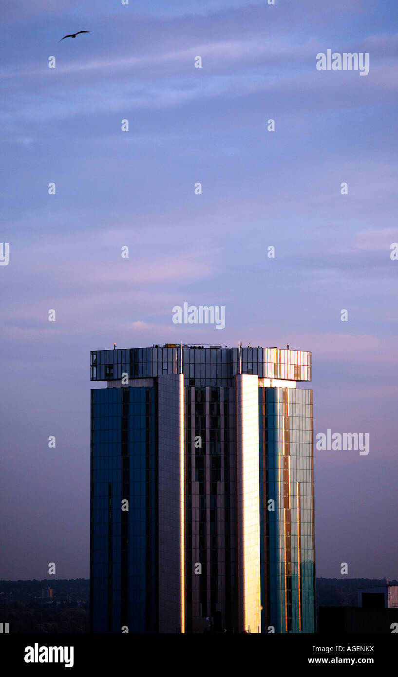 Beetham Tower a Birmingham REGNO UNITO 44 piani di uso misto contenente lo sviluppo di un hotel e appartamenti Foto Stock