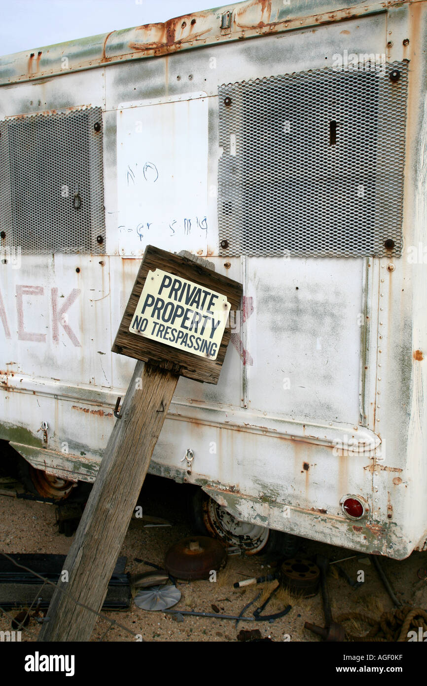 Automobili abbandonate nel deserto dell'Arizona junk yard Foto Stock