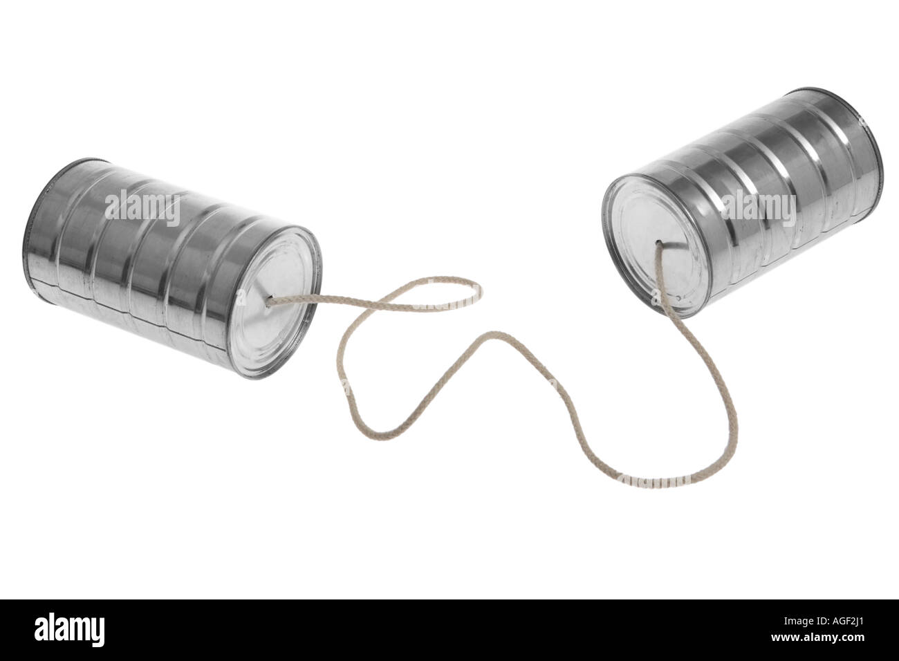 Telefono realizzato da lattine e stringa Foto Stock Telefono realizzato da lattine e stringa Foto Stock