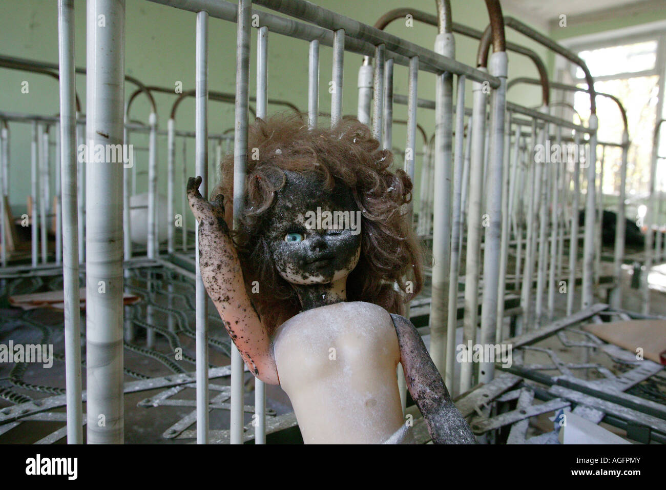 Pripjat abbandonato la scuola materna di Chernobyl la zona di esclusione Foto Stock