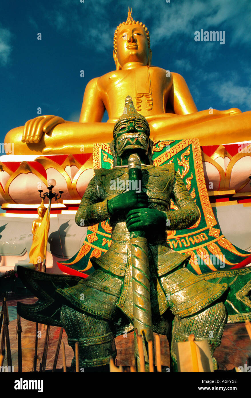 Buddista piano di spazzamento, Big Buddha isola, Koh Samui, Thailandia Foto Stock