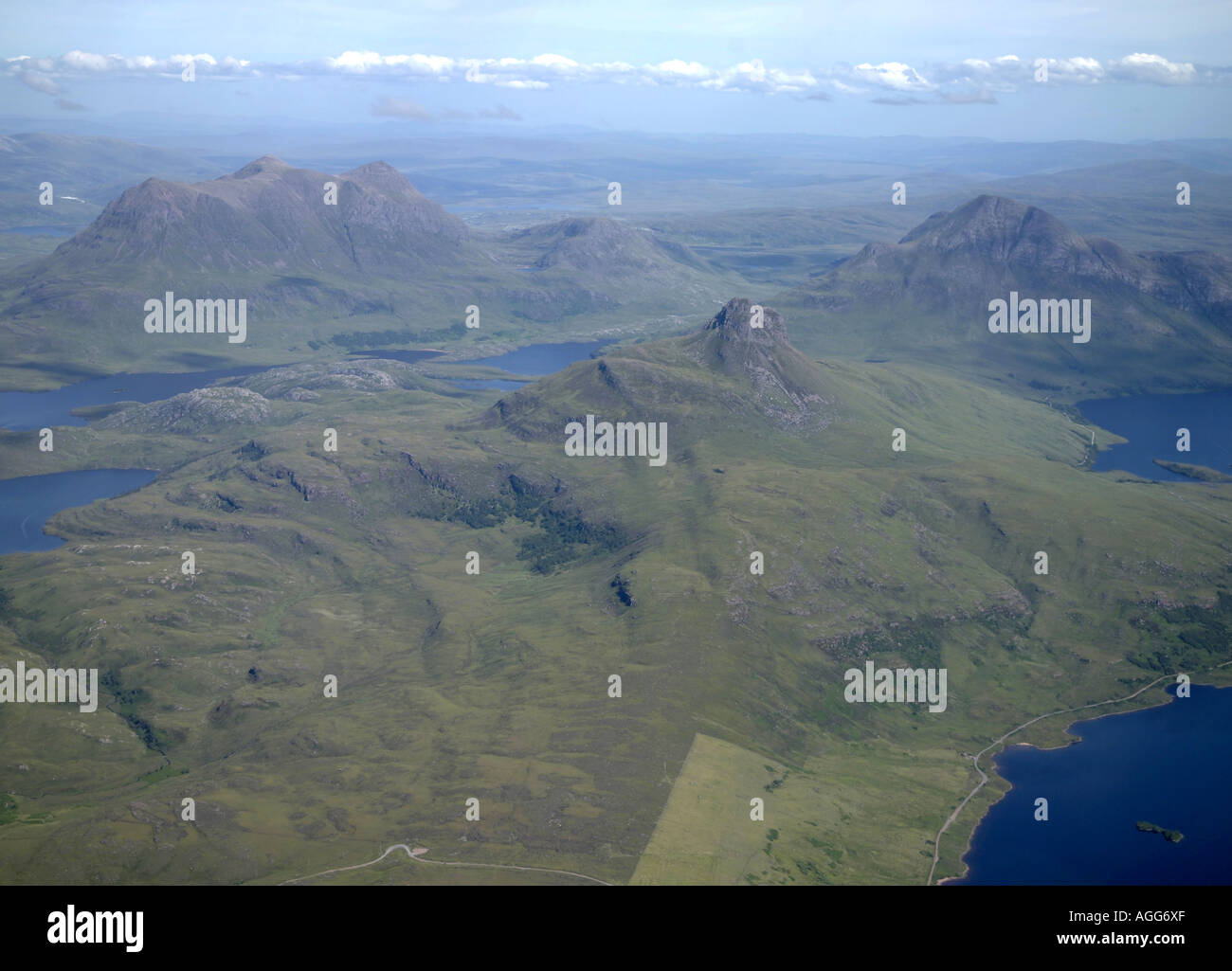 Inverpolly riserva naturale a nord di Ullapool, dall'aria, Wester Ross, a nord-ovest della Scozia, estate 2006 Foto Stock