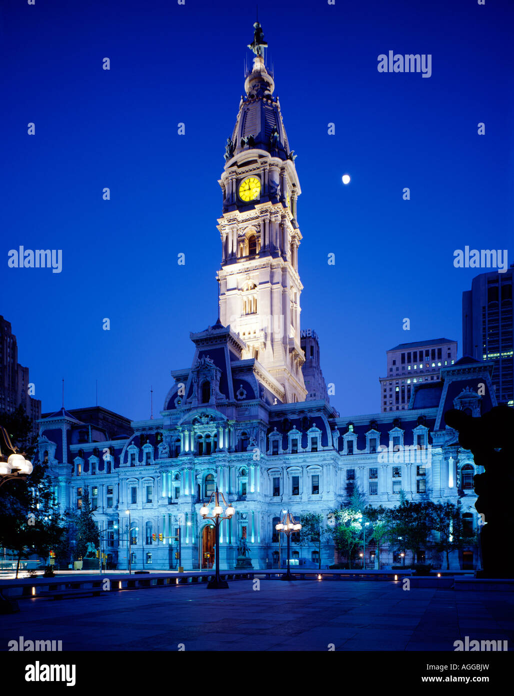 Philadelphia City Hall al crepuscolo, Philadelphia, Pennsylvania, STATI UNITI D'AMERICA Foto Stock