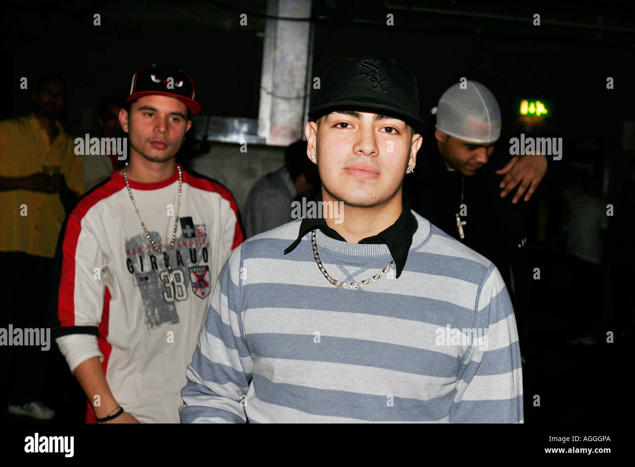 Folla in Latin hip hop e Reggaeton Festival presso il Carling Academy Islington Londra Foto Stock