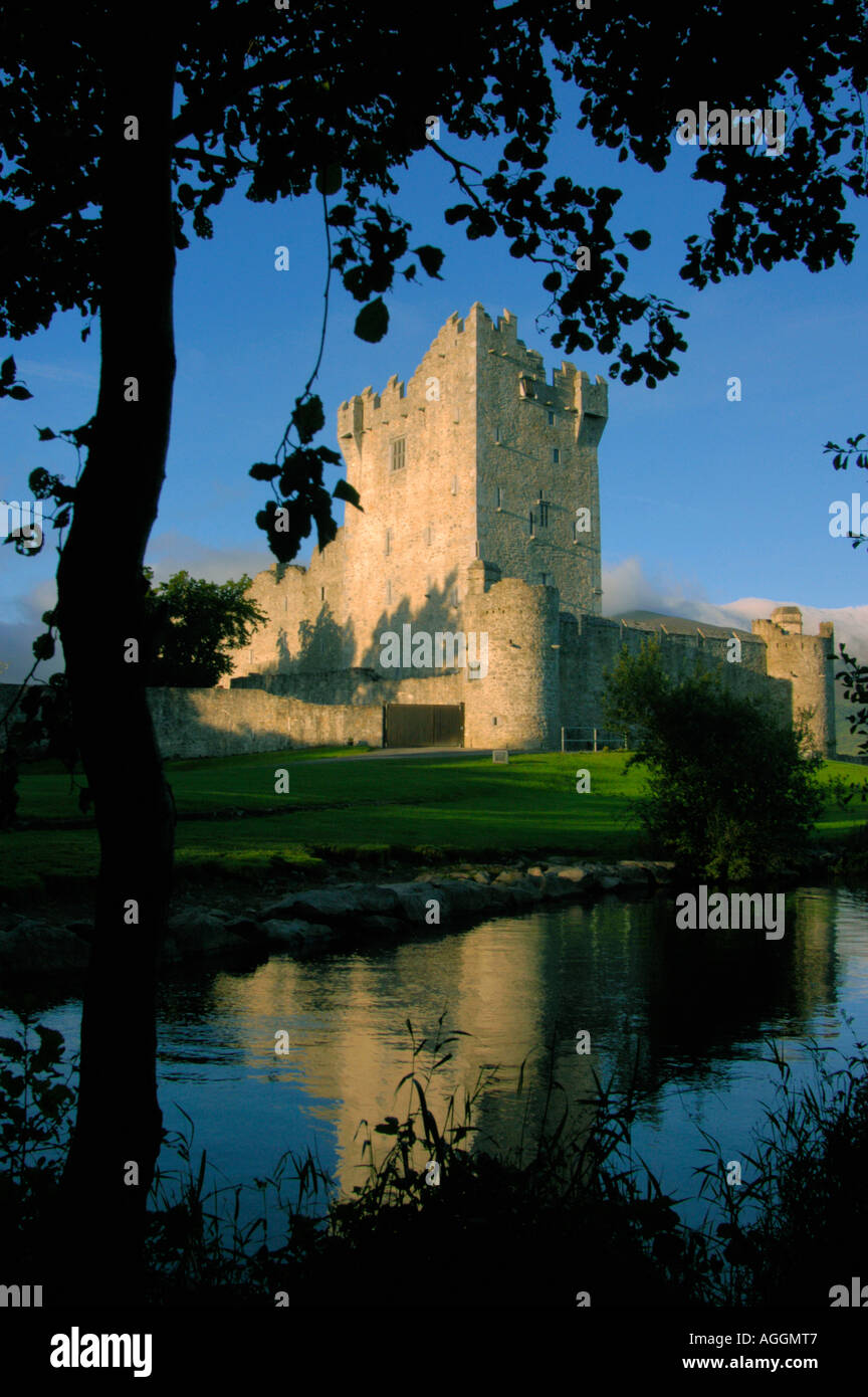 Castello di Ross, Parco Nazionale di Killarney, Irlanda Foto Stock