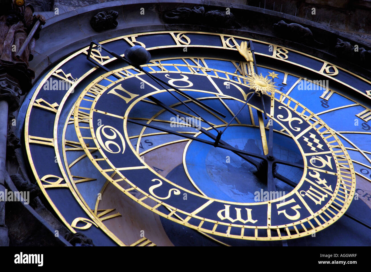 La precisione di un orologio astronomico, Città Vecchia, Praga, Repubblica Ceca Foto Stock