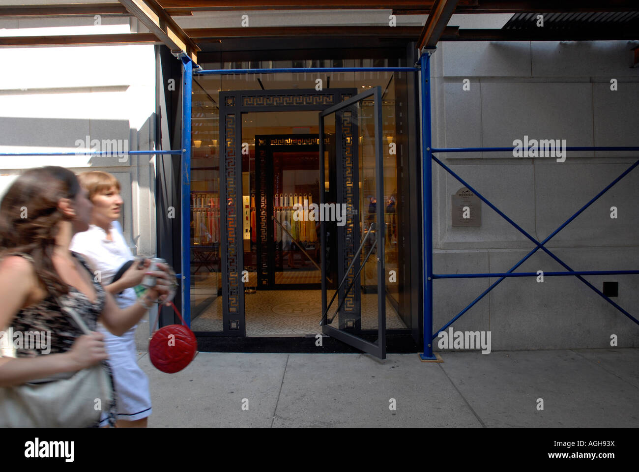 La Hermes store su Broad Street di fronte al New York Stock Exchange Foto Stock