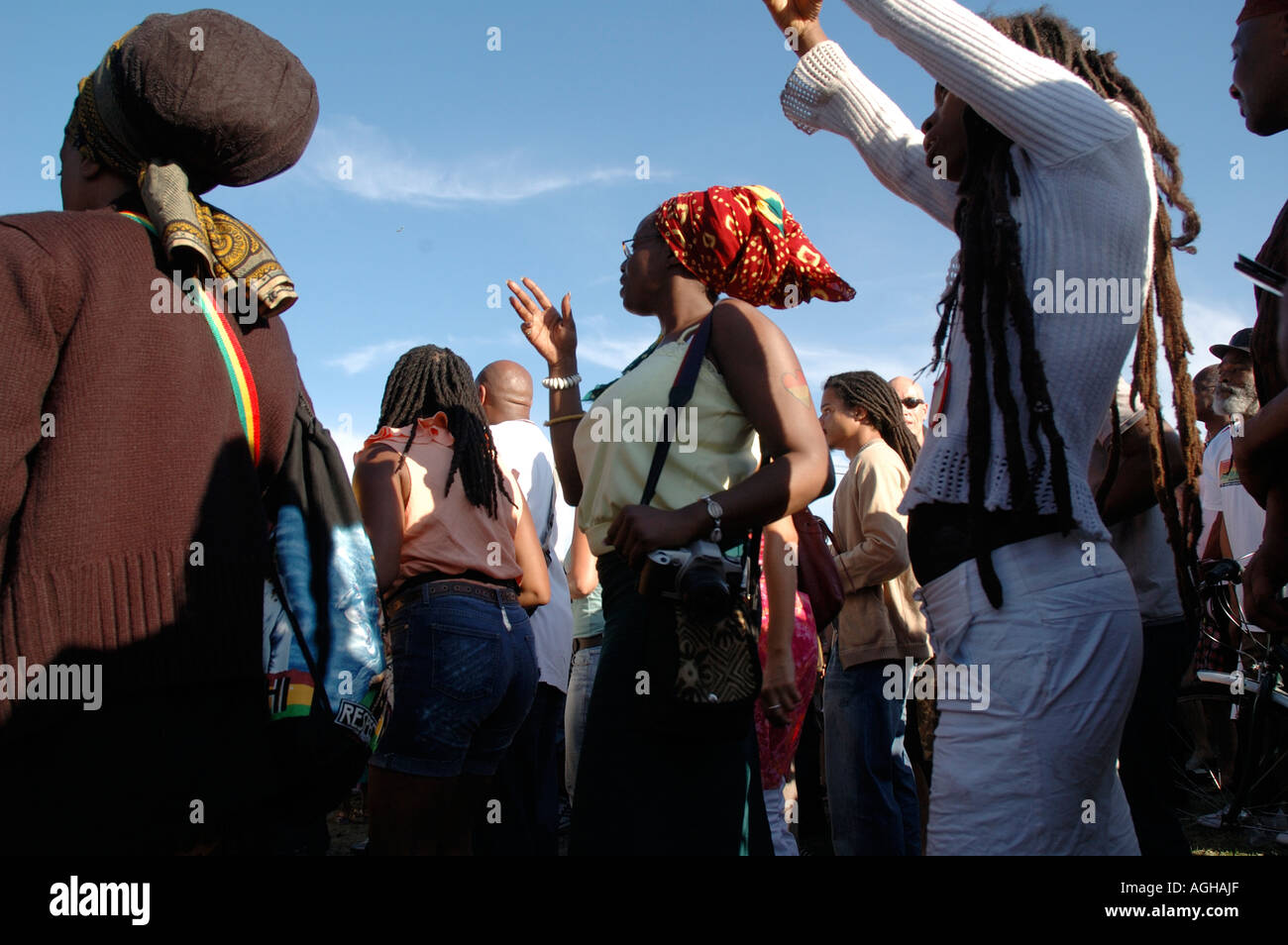 Gruppo multiculturale a Lambeth Country Fair in Brockwell Park nel Sud di Londra. Foto Stock Gruppo multiculturale a Lambeth Country Fair in Brockwell Park nel Sud di Londra. Foto Stock