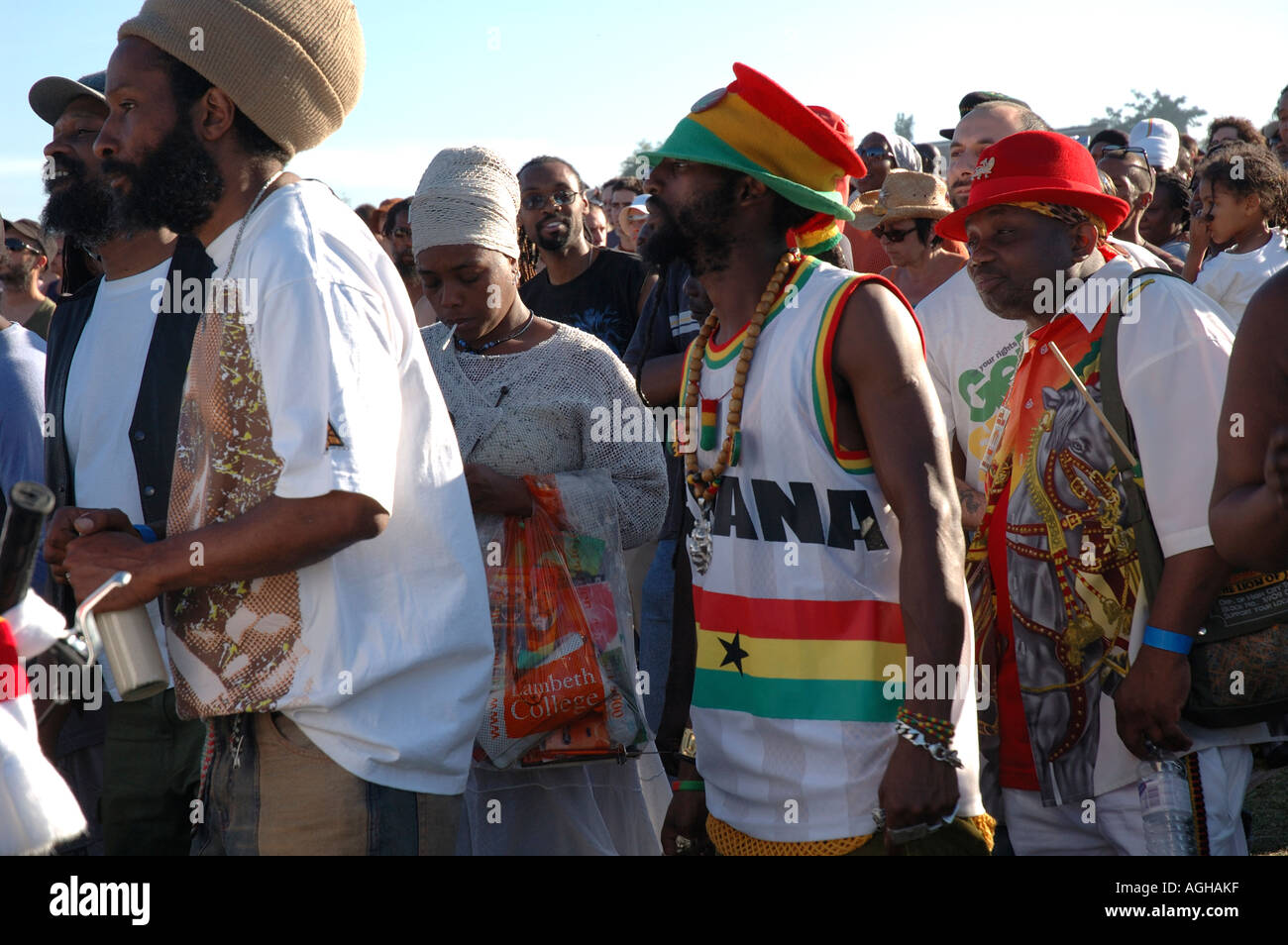 Gruppo multiculturale a Lambeth Country Fair in Brockwell Park nel Sud di Londra. Foto Stock Gruppo multiculturale a Lambeth Country Fair in Brockwell Park nel Sud di Londra. Foto Stock