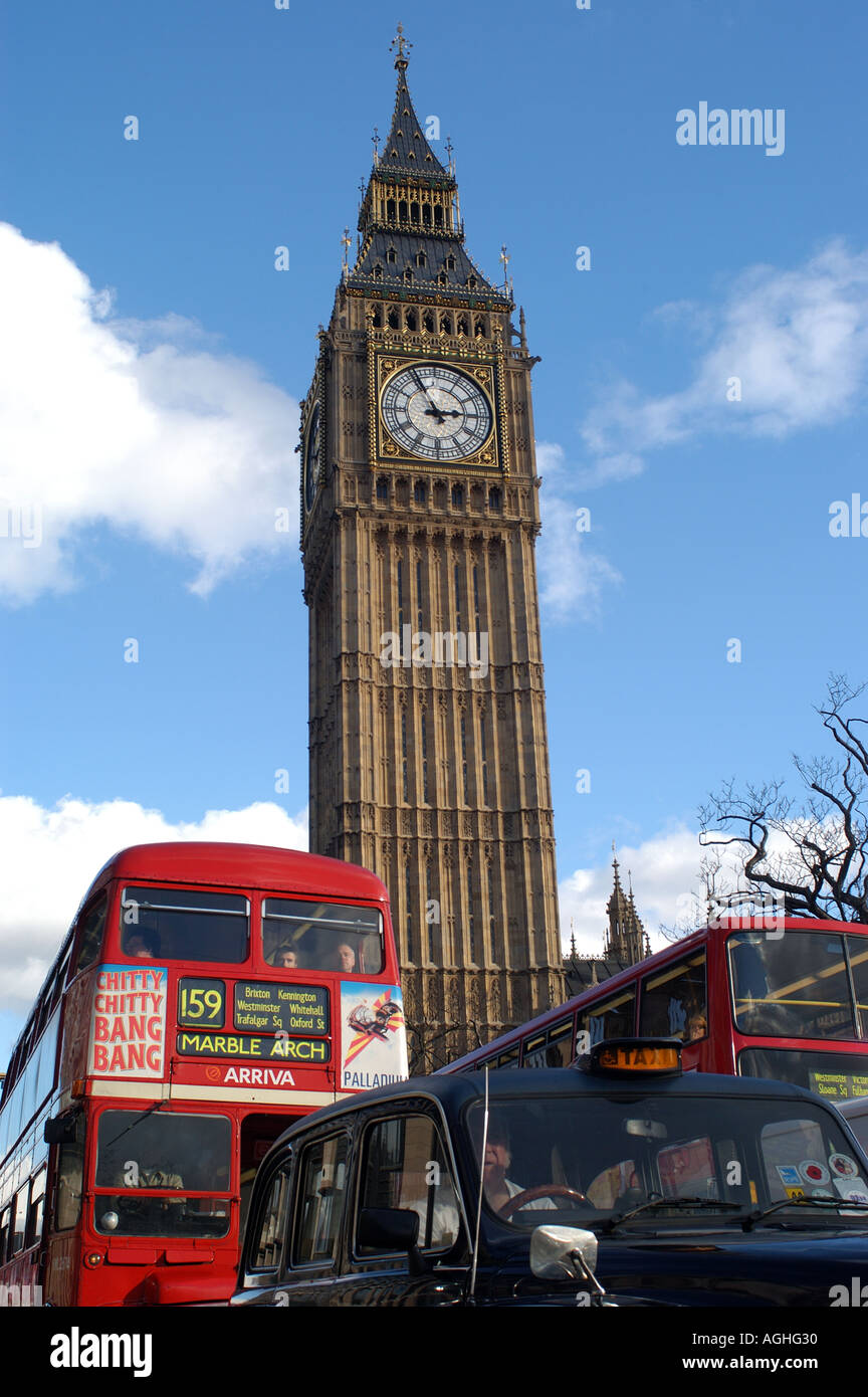 Big ben london bus e i taxi neri di Londra Regno Unito Foto Stock