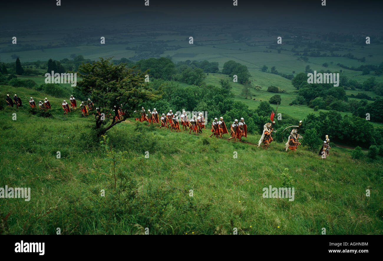 Centurioni romani marzo attraverso la Gran Bretagna Foto Stock