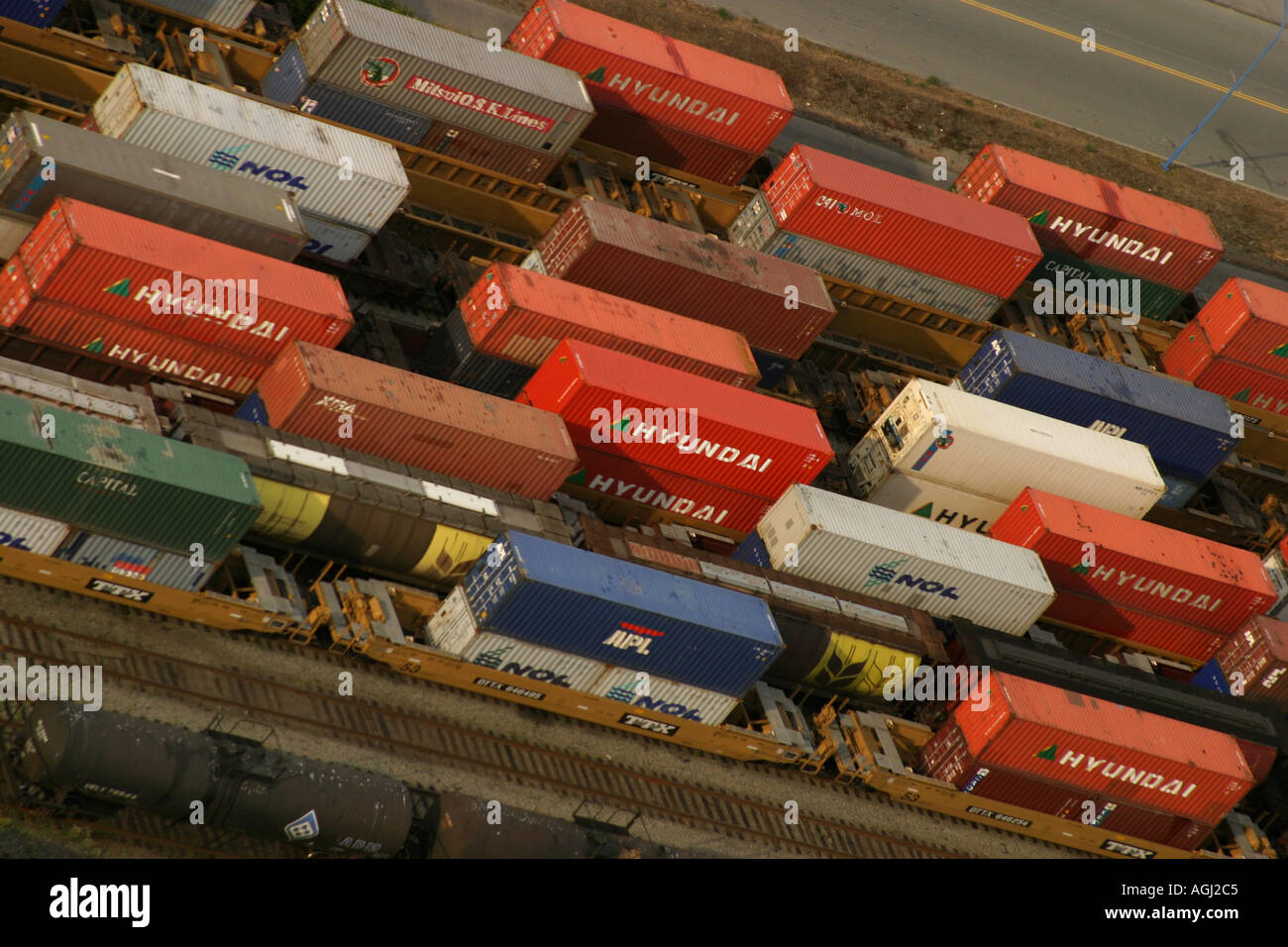 I container per il trasporto merci sulle linee ferroviarie, Vancouver, British Columbia, Canada Foto Stock