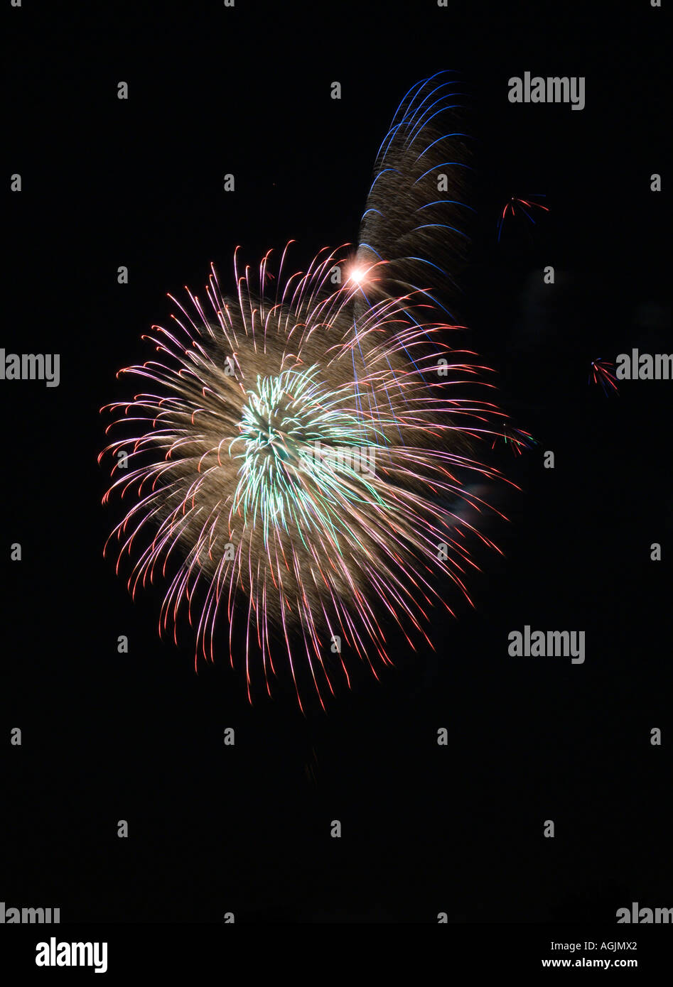 Quarto fuochi d'artificio del 4 luglio festa negli Stati Uniti Foto Stock