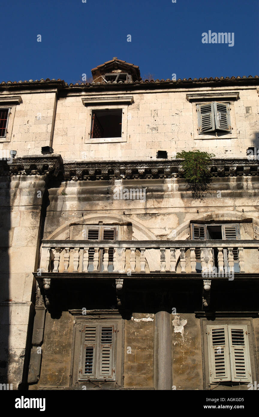 Gli edifici di vecchia costruzione nel palazzo di Diocleziano Split Croazia Foto Stock