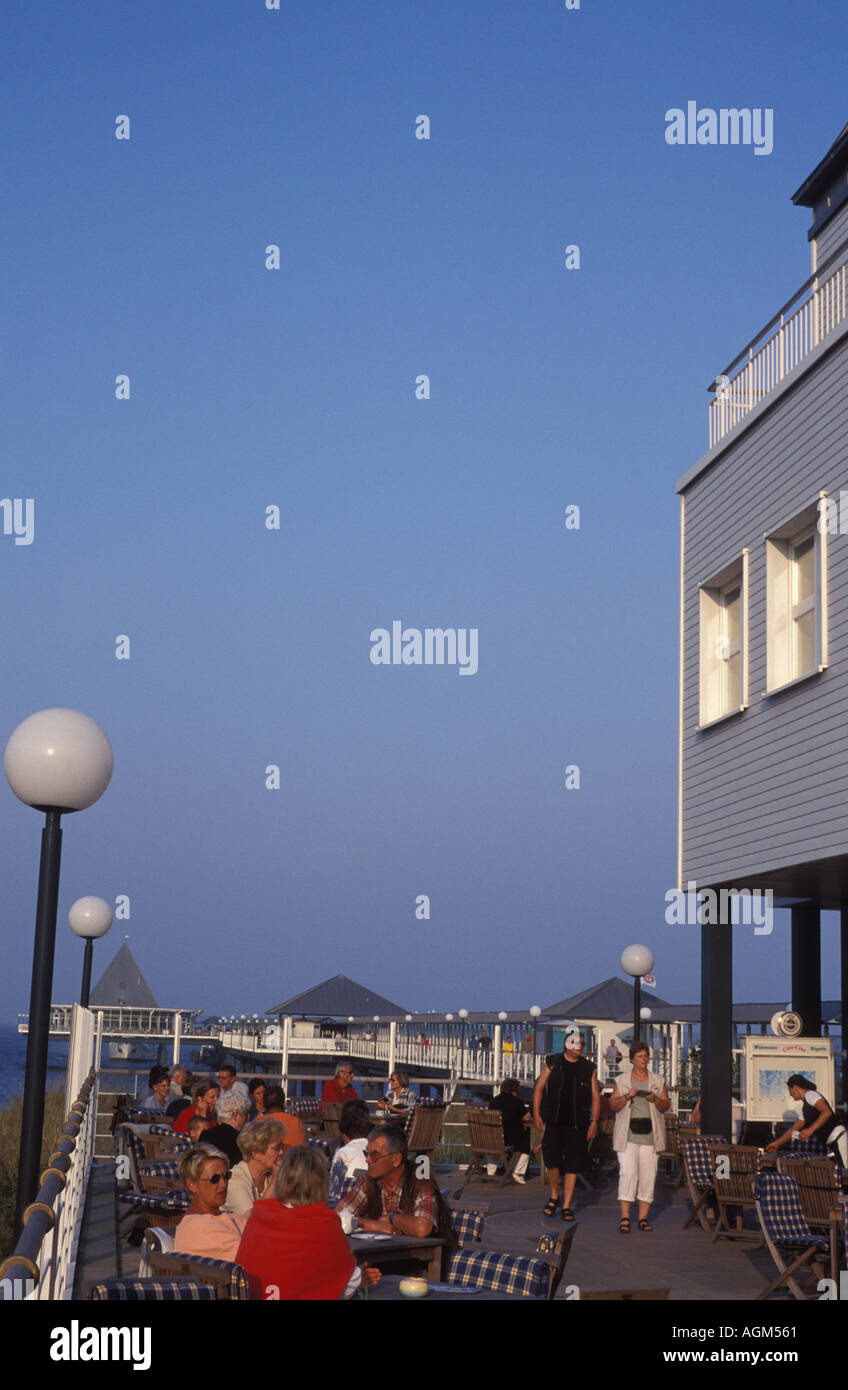 Ristorante Pizzeria Ciao Ciao, Seebruecke Bridge, Heringsdorf, isola di Usedom, Meclemburgo-Pomerania, Germania Foto Stock