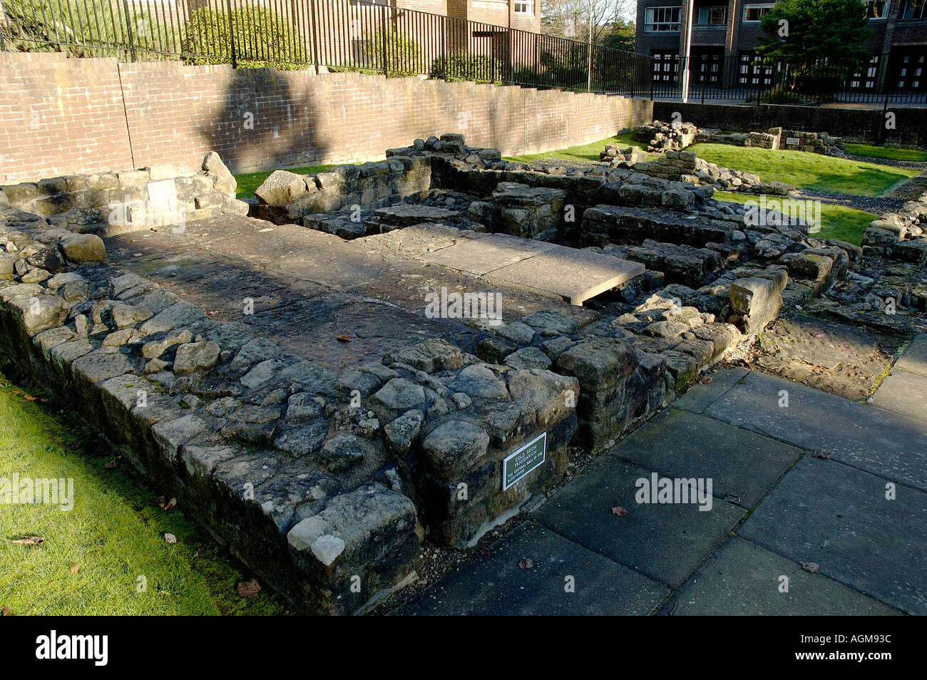 Resti della camera fredda Bagni Romani parte del Antonine Wall infrastructure Bearsden Nord Glasgow Scotland Europa Foto Stock